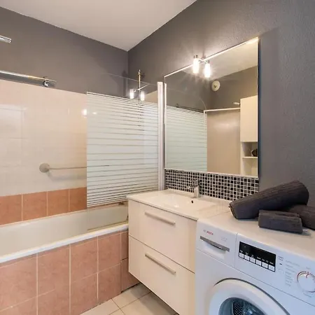 Et Golf* Clim * Parking * Spacieux * Wifi Fibre * Ponant Apartment